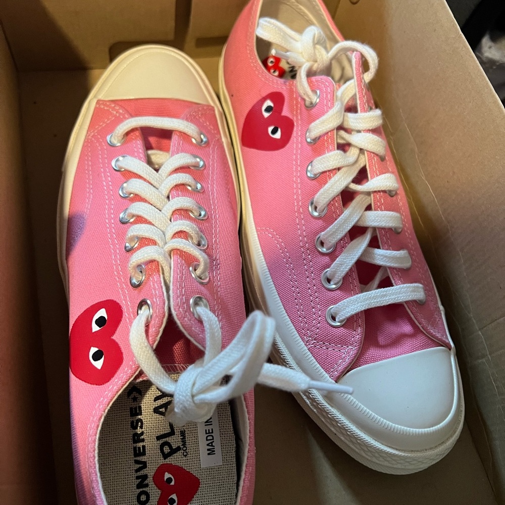 Pink CDGS